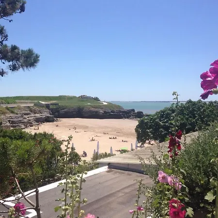 - Vue Mer A 180m De La Plage Du Chay - Terrasse Apartment